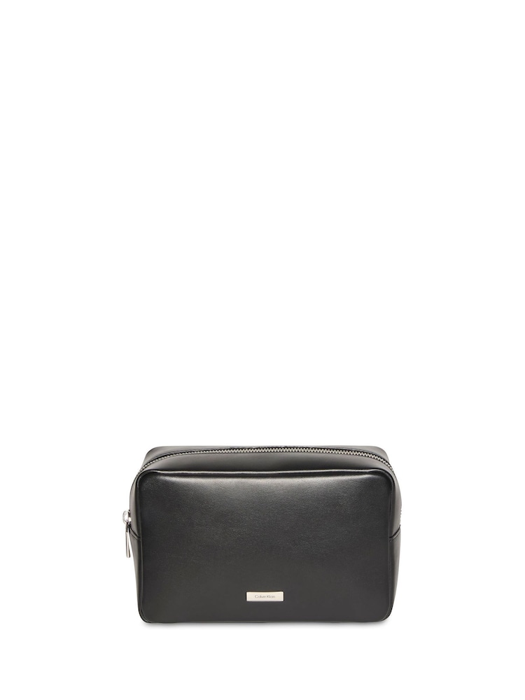 Calvin Klein Black Full Grain Leather Wash Bag - Image 4 of 4 Calvin Klein Black Full Grain Leather Wash Bag - Image 4 of 4