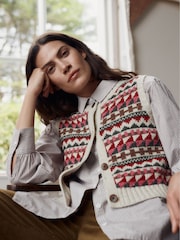 Seasalt Cornwall Red Dawson Pick Fair Isle Vest - Image 2 of 4