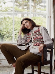 Seasalt Cornwall Red Dawson Pick Fair Isle Vest - Image 3 of 4
