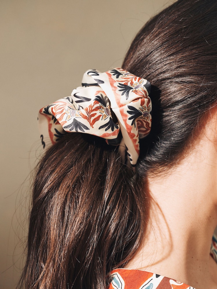 Marrakesh Scene Oversized Scrunchie - Image 3 of 3