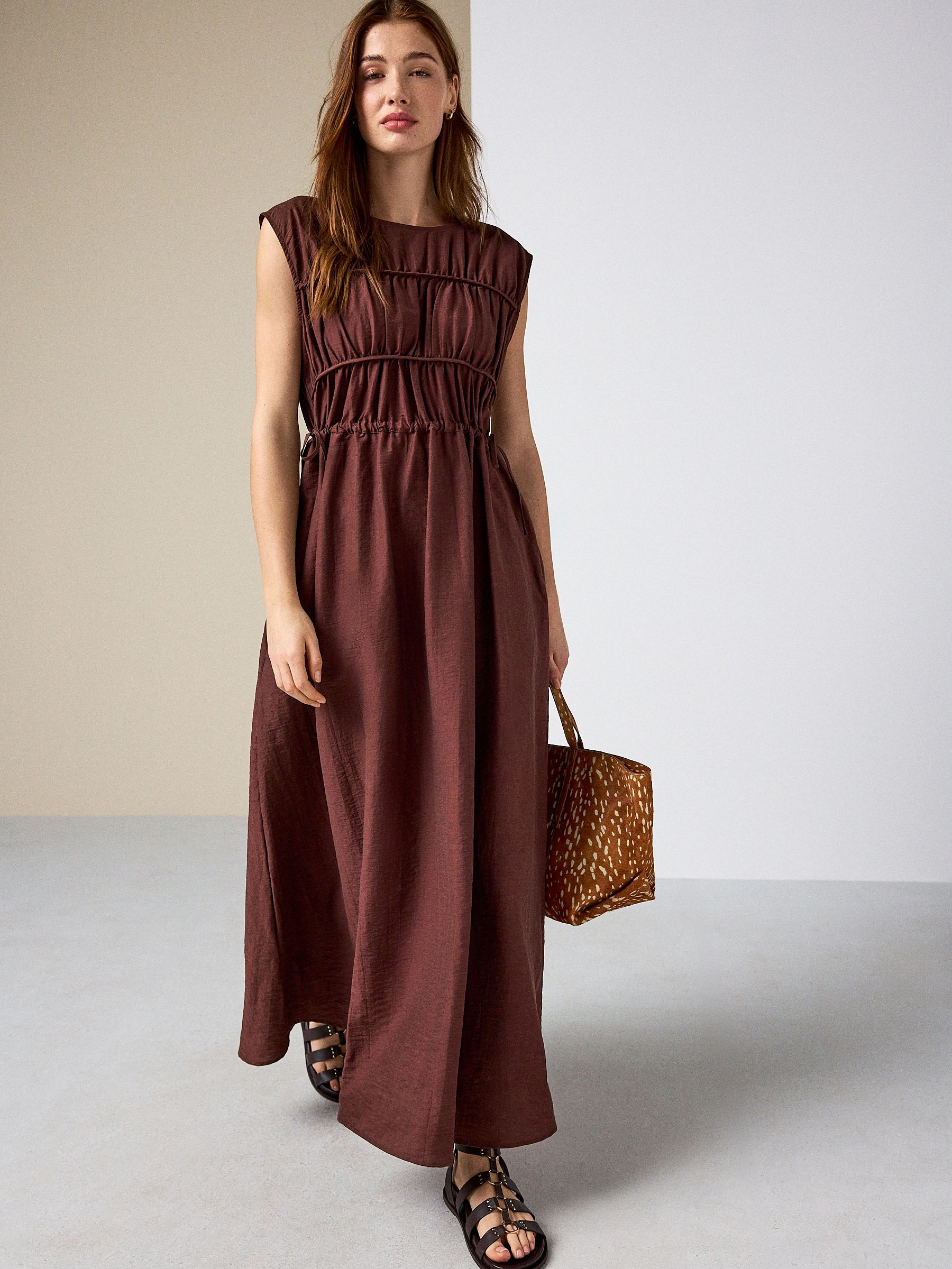 sequin mock neck cocktail dress Lela Rose | Knit | XL Size:33W / L / 49 EUR Shipment 1 Bridesmaid Dresses Dress Shoes con silhouette
