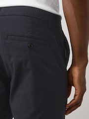 Schwarz - Enge Passform - Stretch-Chinoshorts - Bild 6 von 10