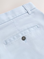 أزرق فاتح - قياس مستقيم - شورت تشينو خامة مطاطة - صورة 4 من 5