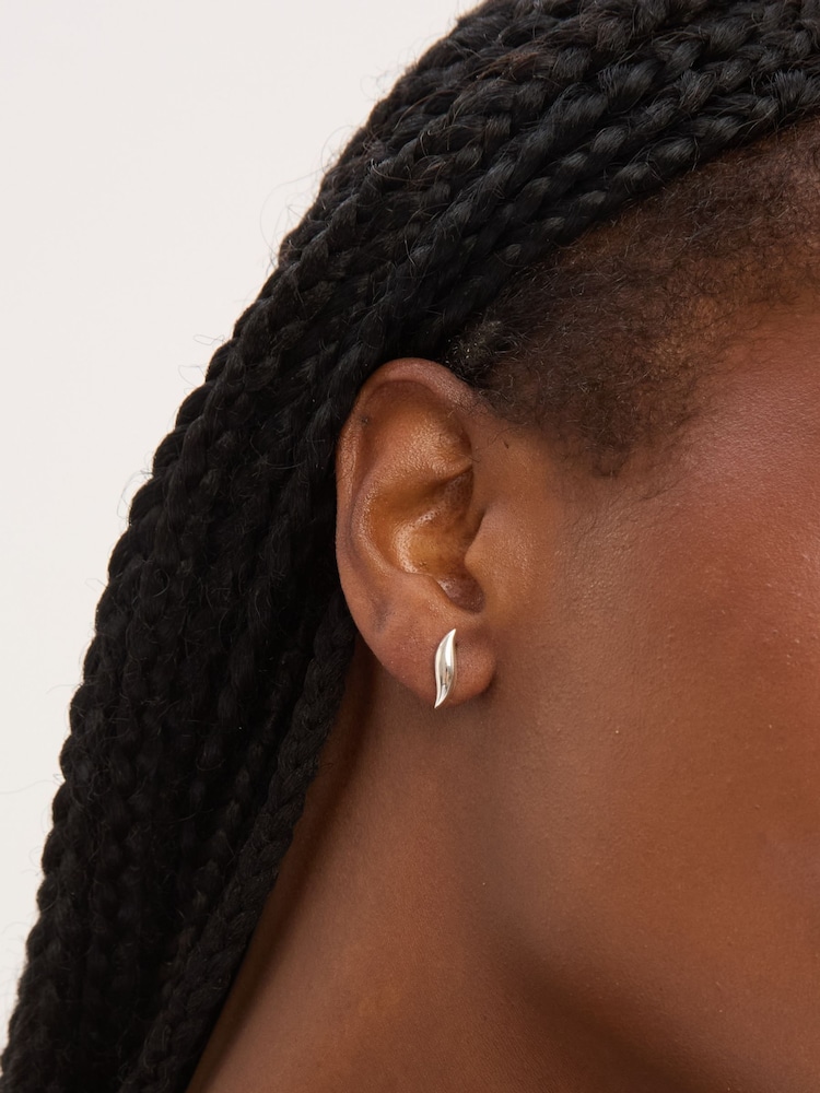 Simply Silver 925 Sterling Silver Polished Wave Stud Earrings - Image 2 of 3 Simply Silver 925 Sterling Silver Polished Wave Stud Earrings - Image 2 of 3