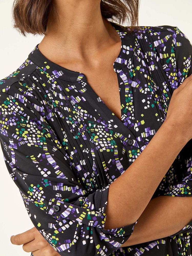Roman Green Abstract Print Pintuck Stretch Blouse - Image 5 of 5