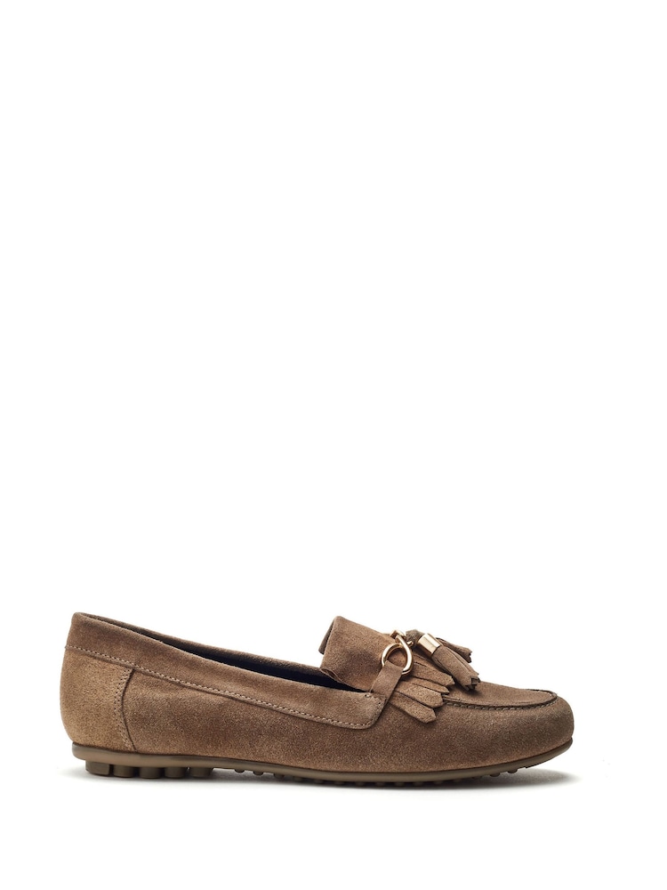 Natural - Moda in Pelle Mocassins Essana com corrente e detalhe de borla - Imagem 1 de 4