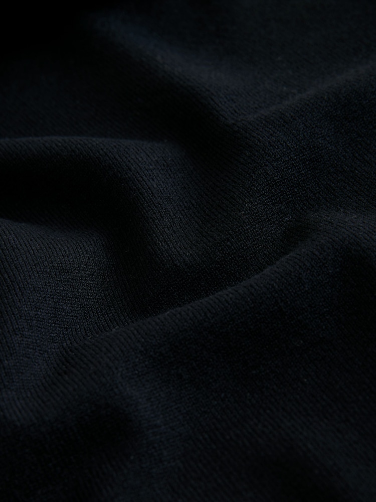 Black Maternity Knitted Scallop Trim Vest - Image 9 of 9 Black Maternity Knitted Scallop Trim Vest - Image 9 of 9