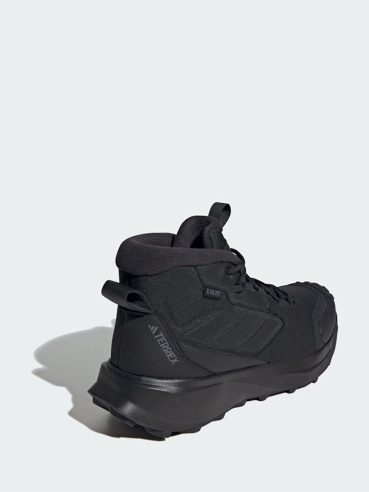 adidas Terrex Black Winter Leather Mid Cut Rain.Rdy Cold.Rdy Boots - Image 2 of 4 adidas Terrex Black Winter Leather Mid Cut Rain.Rdy Cold.Rdy Boots - Image 2 of 4