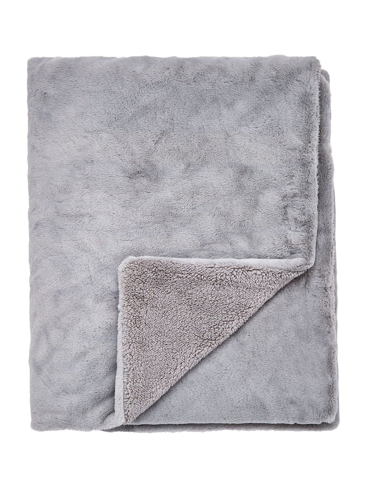 Helena Springfield Grey Cosy Throw - Image 2 of 3 Helena Springfield Grey Cosy Throw - Image 2 of 3