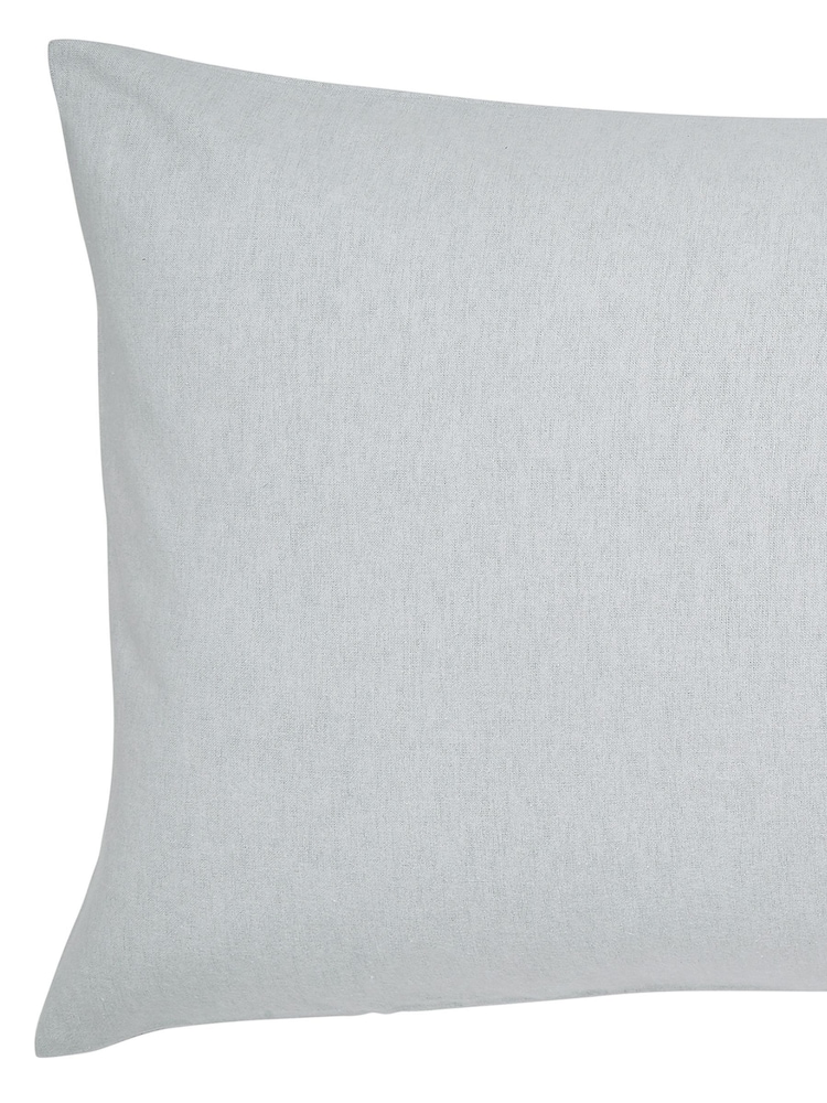 Helena Springfield Silver Cosy Throw - Image 2 of 3