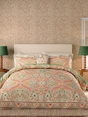 Morris & Co Daisy Tile Cotton Cushion - صورة 4 من 5