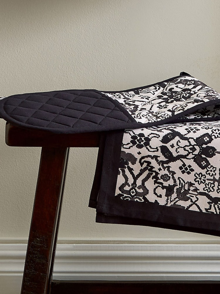 Bedeck of Belfast Charcoal Morsan 100% Cotton Double Oven Gloves - Image 1 of 3