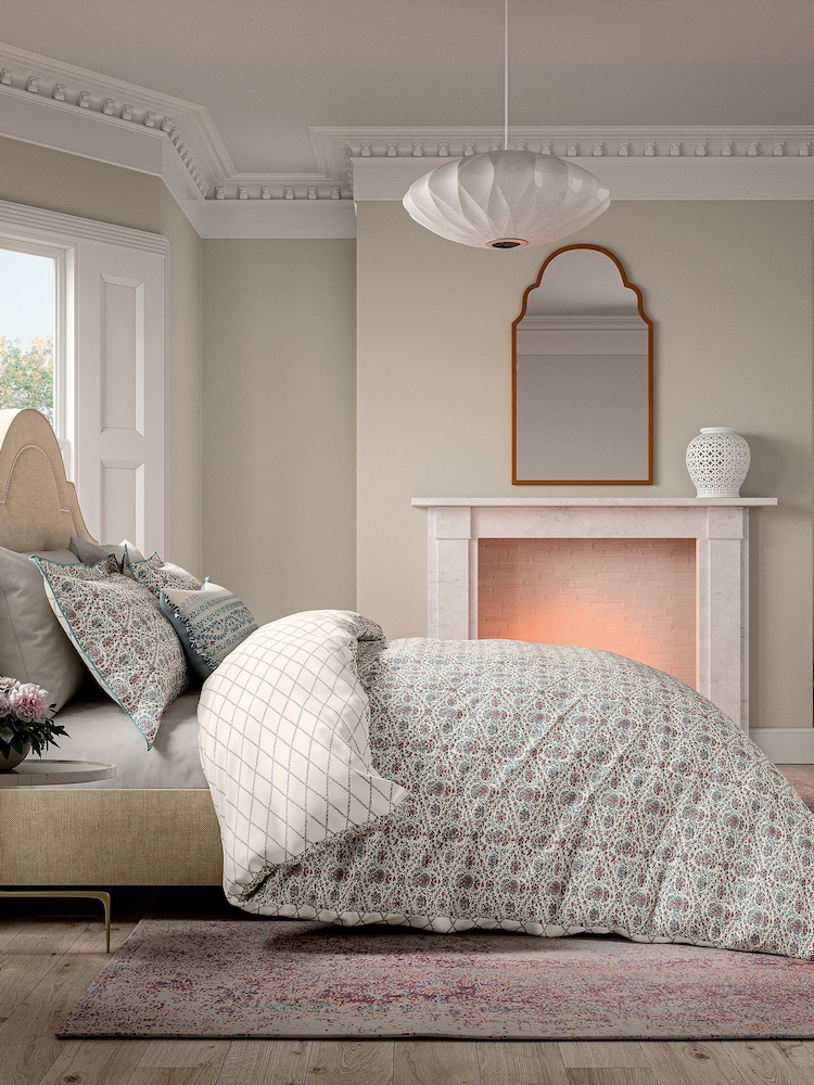V&A Red Teal Indian Lattice 100% Cotton Duvet Set - Image 1 of 6