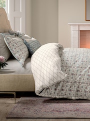 V&A Red Teal Indian Lattice 100% Cotton Duvet Set - Image 2 of 6