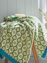 Land & Shore Green Daisy Towel - Image 1 of 2