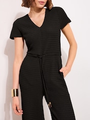 أسود - Friends Like These Short Sleeve Textured Jumpsuit - صورة 3 من 4