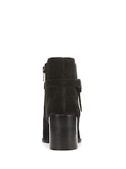 Vionic Vivette Regular Fit Arch Support Ankle Black Boots - Imagem 5 de 7