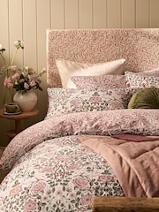 William Morris At Home Set of 2 Brick Pink or Sage Green Rose 220 Thread Count Pillowcases - Image 2 of 6