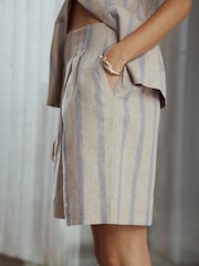 Blue/Beige Stripe N. Premium Linen Blend Knee Shorts - Image 5 of 8