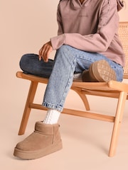 Creme - Botas femininas Lottie de pele de carneiro Just Sheepskin - Imagem 1 de 5