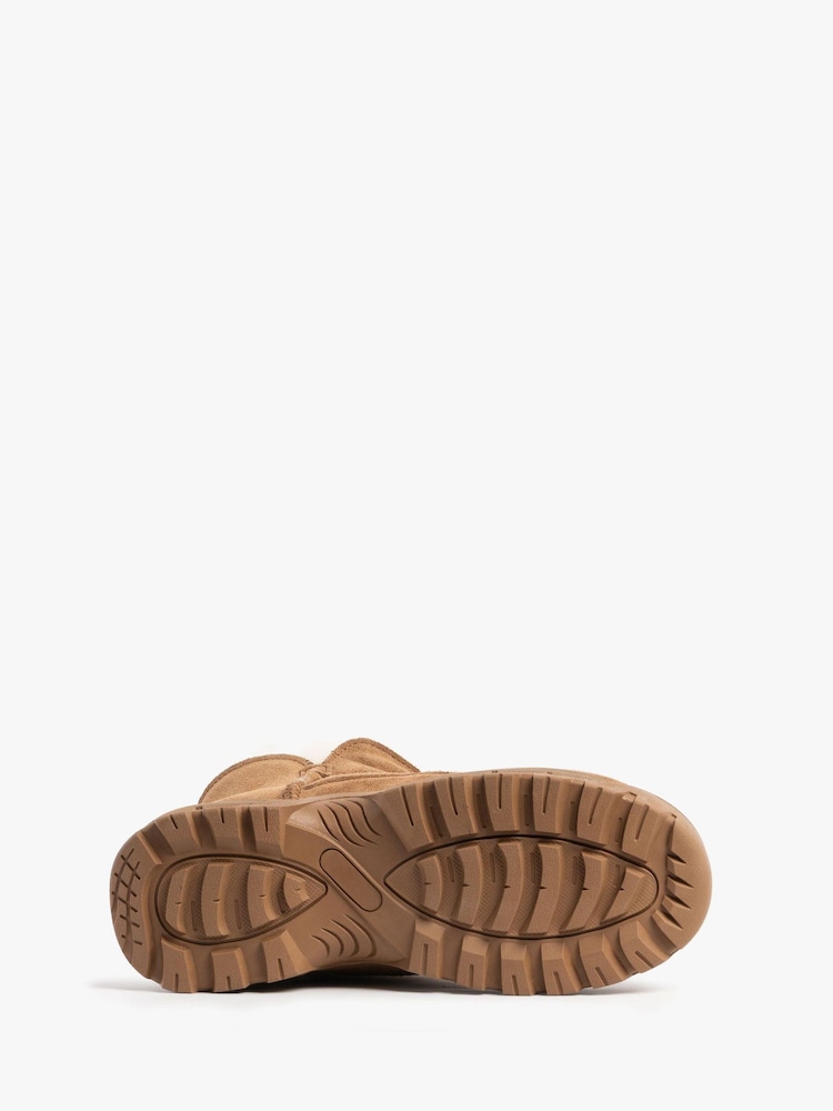 Just Sheepskin Ladies Hannah Sheepskin Padded Brown Boots - Image 5 of 5 Just Sheepskin Ladies Hannah Sheepskin Padded Brown Boots - Image 5 of 5