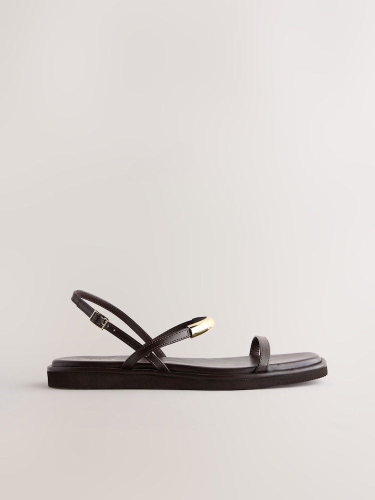 بني - Forever Comfort® Square Toe Metal Trim Flatform Sandals - صورة 2 من 5