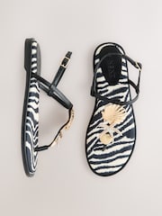 أسود - Forever Comfort® Charm T-Bar Sandals - صورة 1 من 5