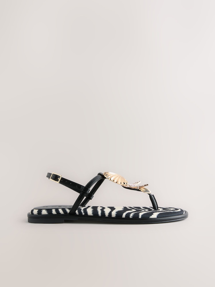 أسود - Forever Comfort® Charm T-Bar Sandals - صورة 2 من 5