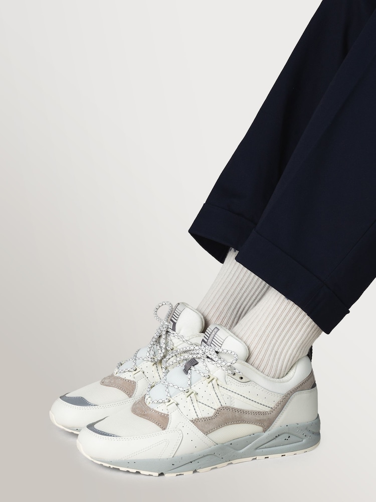 Karhu Bright White/Foggy Dew Fusion 2.0 Trainers - Image 10 of 10