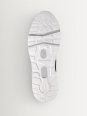 Karhu Bright White/Foggy Dew Fusion 2.0 Trainers - Image 4 of 10