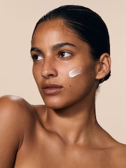 Omorovicza Cushioning Day Cream 50ml - Image 4 of 5