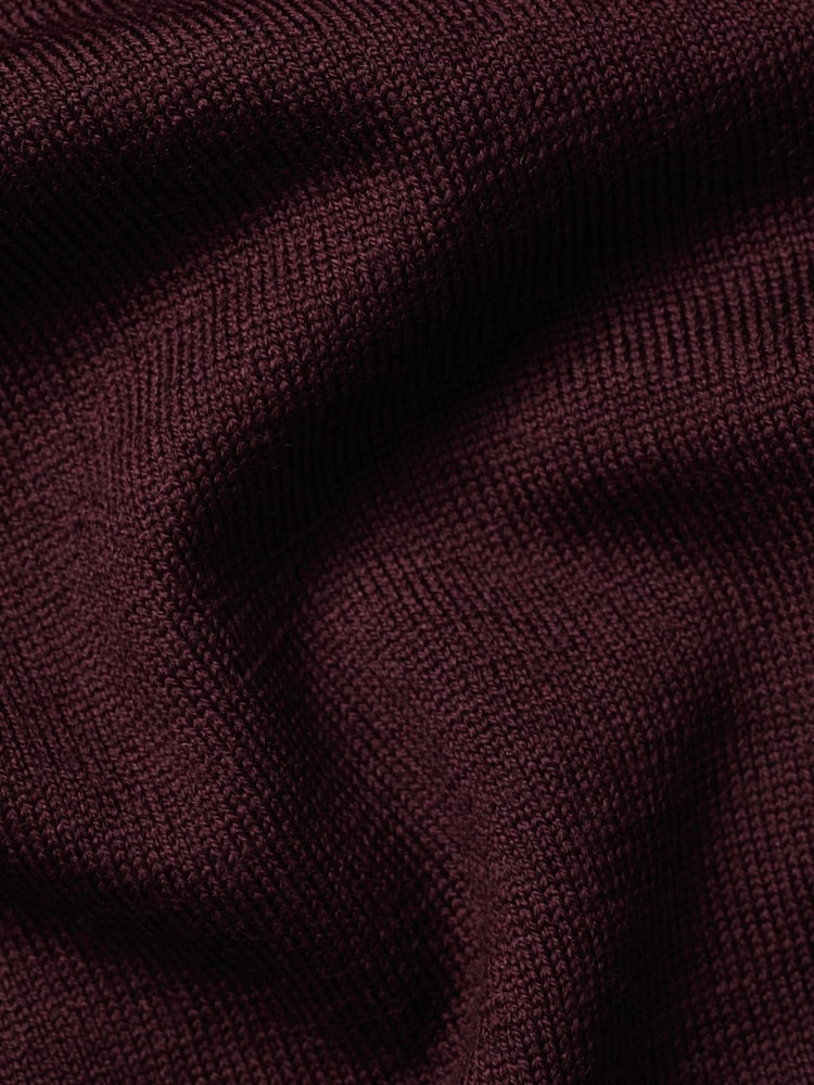 Charles Tyrwhitt Red Pure Merino V-Neck Jumper - Image 5 of 5 Charles Tyrwhitt Red Pure Merino V-Neck Jumper - Image 5 of 5