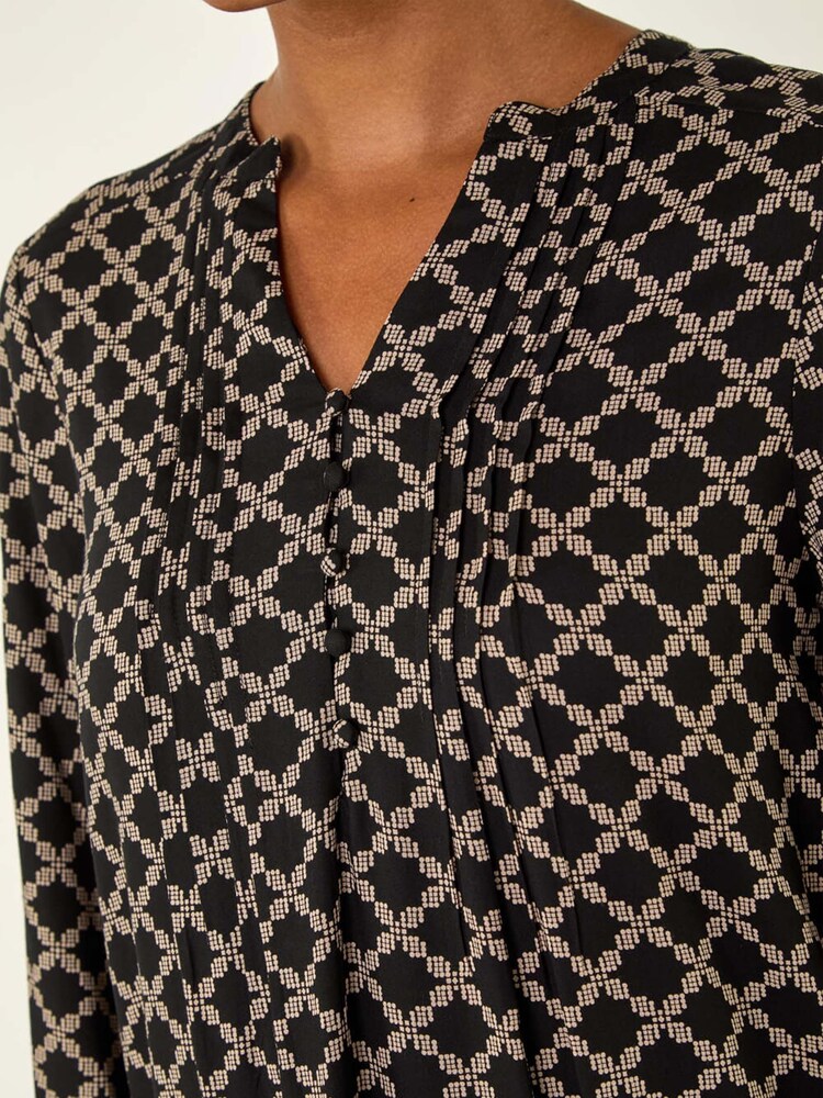 Roman Black Geo Print Pintuck Smock Dress - Image 5 of 5 Roman Black Geo Print Pintuck Smock Dress - Image 5 of 5