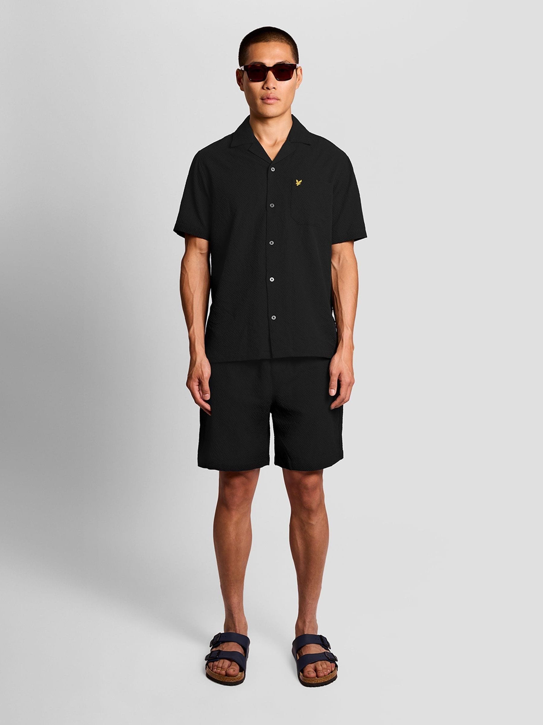 Lyle & Scott Men's Black Crinkle Resort Shorts