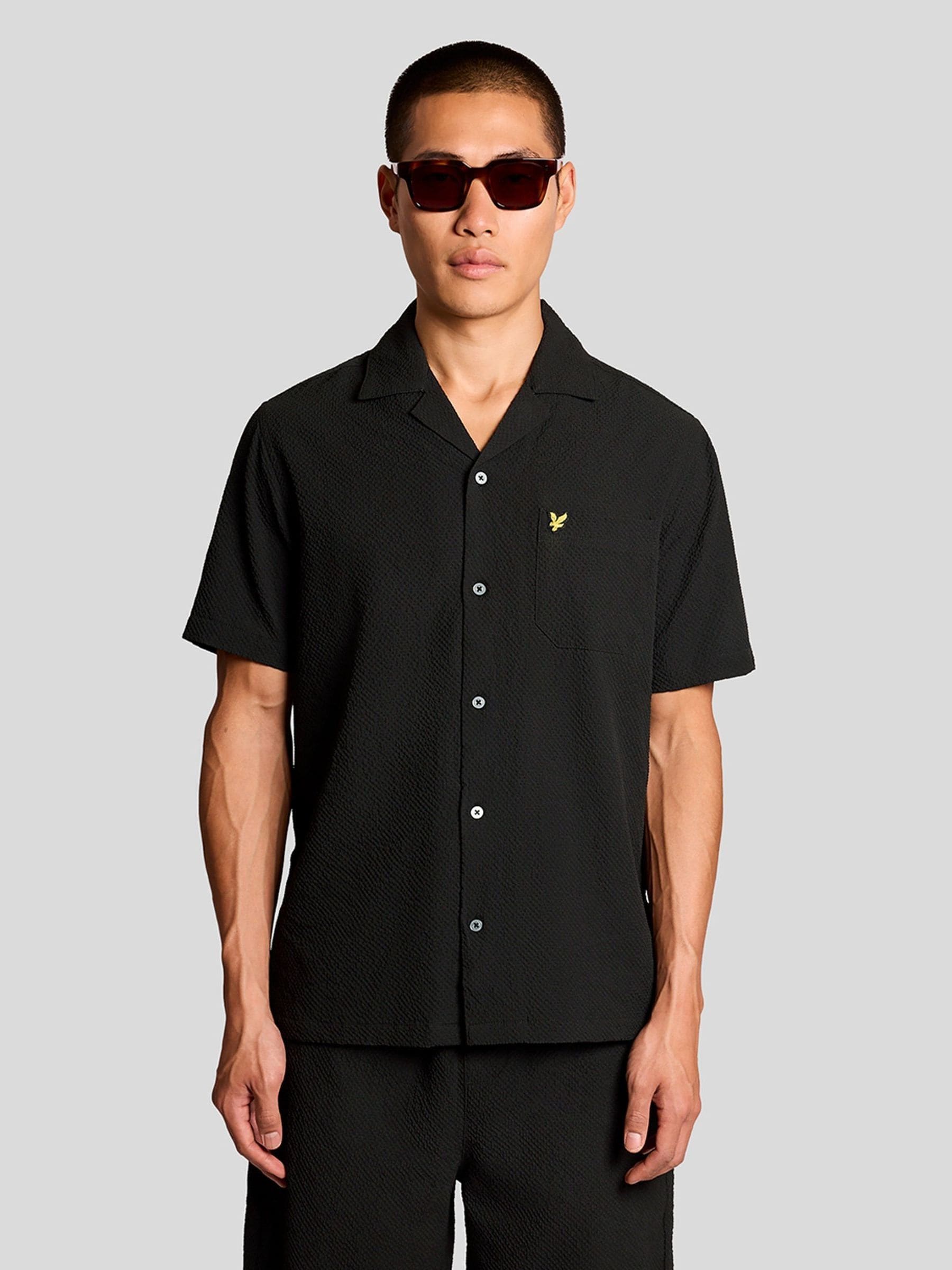 Lyle & Scott Men's Black Crinkle Resort Shirt