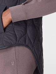 Sweaty Betty Black On The Move Gilet - Image 3 of 8