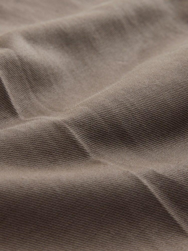 Marrón - Pantalones de vestir de corte relajado, confeccionados en mezcla de algodón y lino, con Self Fabric Belt. - Imagen 8 de 8