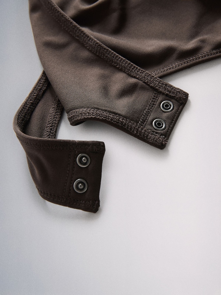 The Set 2 Pack Square Neck Ruched Bodysuits Black/Chocolate Brown - Image 6 of 6