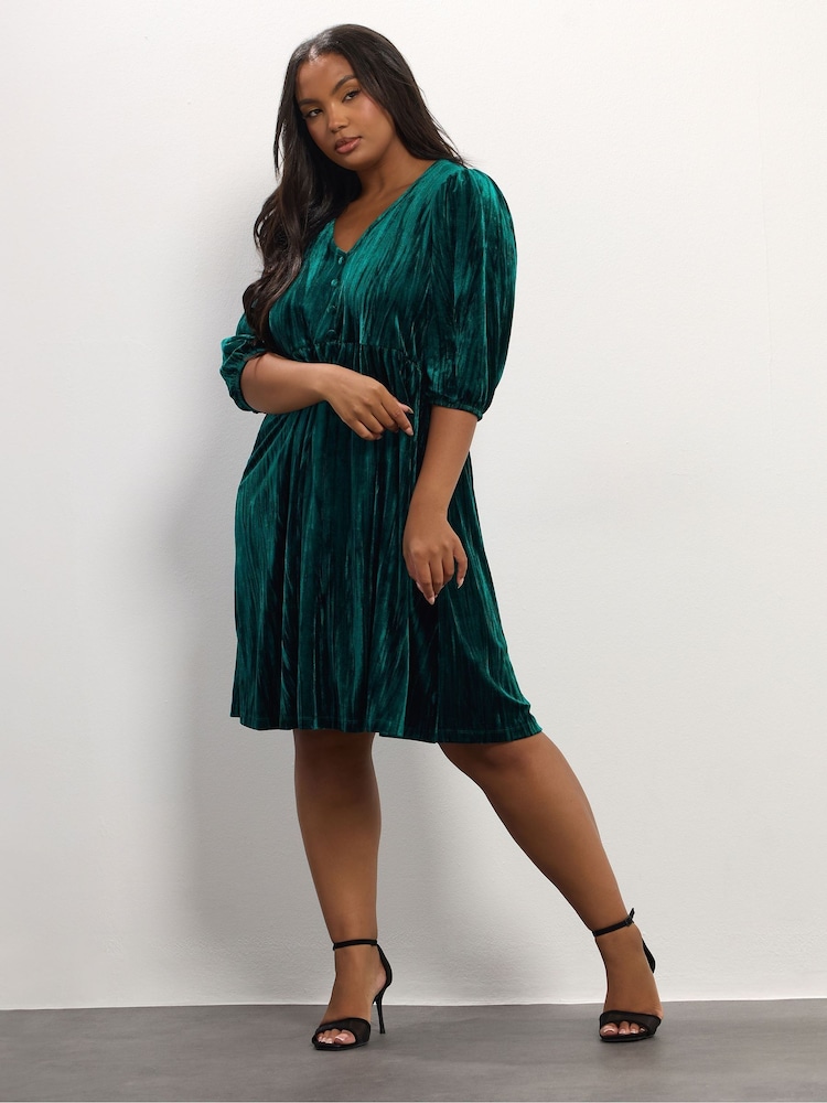 Yours Curve Green Crushed Velour Party Dress - Image 2 of 5