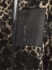 Yours Curve Black Borg Nylon Pocket Fleece - Image 5 of 6