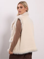 Yours Curve White Shaggy Fur Gilet - Image 3 of 5