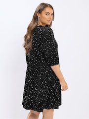 Yours Curve Black Star Party Tea Dress - Image 2 of 5
