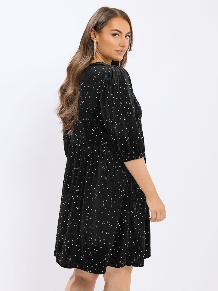 Yours Curve Black Star Party Tea Dress - Image 2 of 5