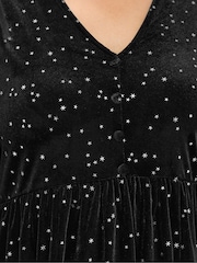 Yours Curve Black Star Party Tea Dress - Image 4 of 5