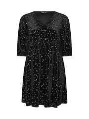 Yours Curve Black Star Party Tea Dress - Image 5 of 5