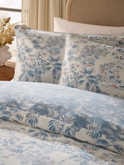 Textured Cotton Holiday Toile Reversible Duvet Cover and Pillowcase Set - Imagen 4 de 6