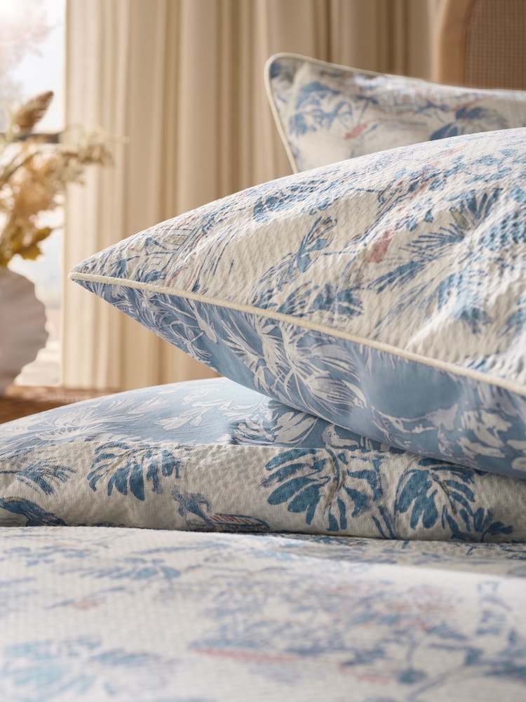 Textured Cotton Holiday Toile Reversible Duvet Cover and Pillowcase Set - Imagen 6 de 6