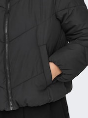 ONLY Black Zip Through Short Puffer Jacket - Image 4 of 6