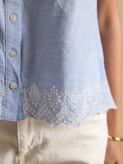 Chambray azul - Joules Millie Broderie Trim Vest - Imagen 9 de 12