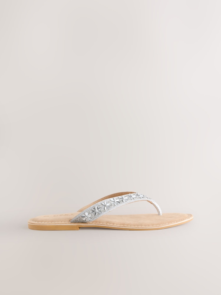 Silver Standard/Wide Fit Forever Comfort® Beaded Toe Thong Sandals - Image 2 of 5